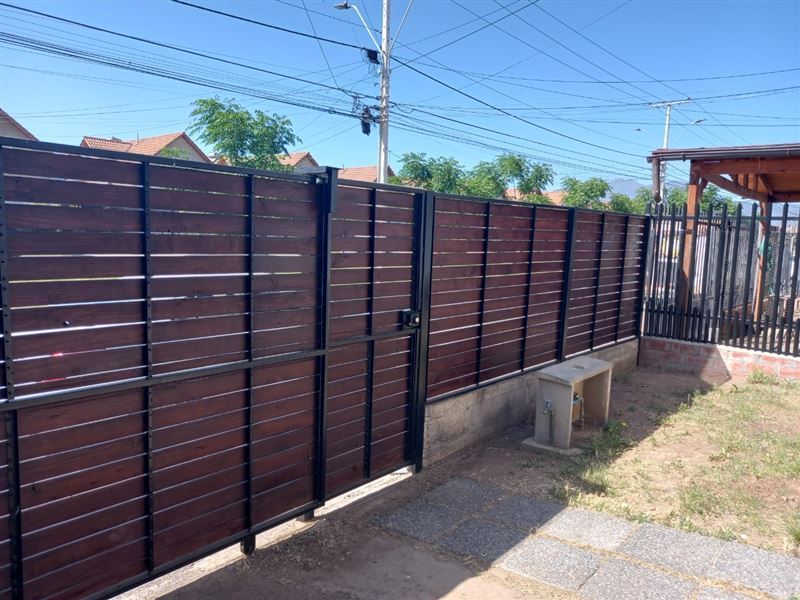 ARRIENDO SEMI AMOBLADO
