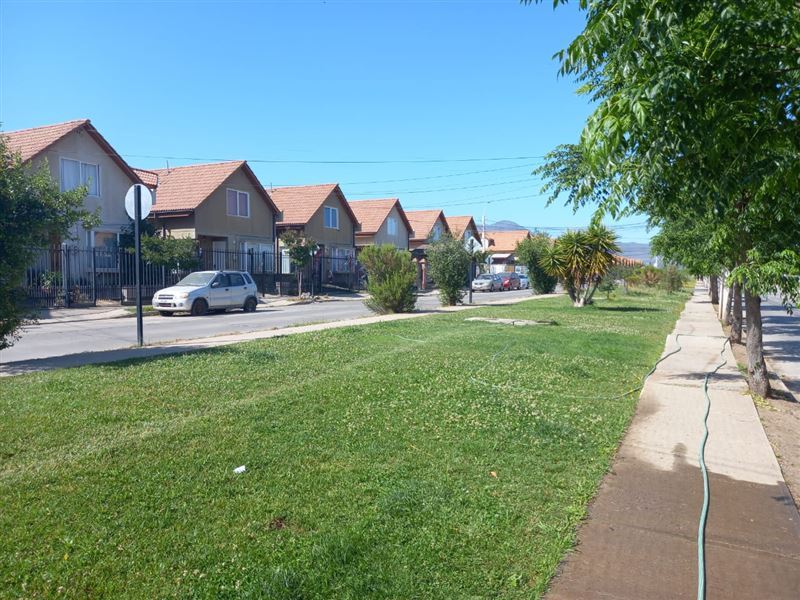 ARRIENDO SEMI AMOBLADO